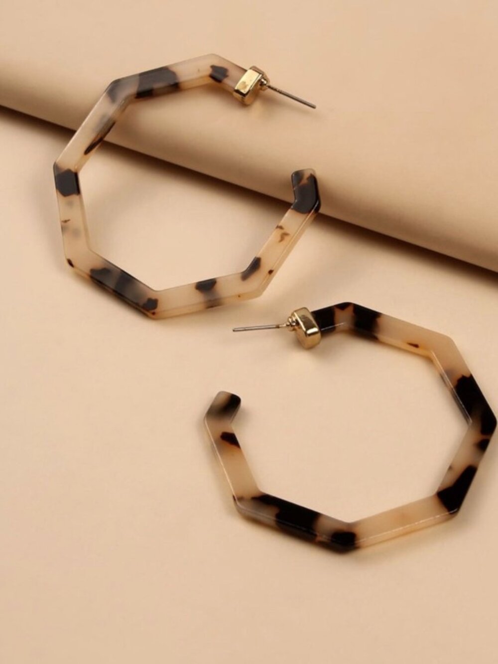 NIB SHEIN Beige Tortoiseshell Hexagon Hoop Earrings